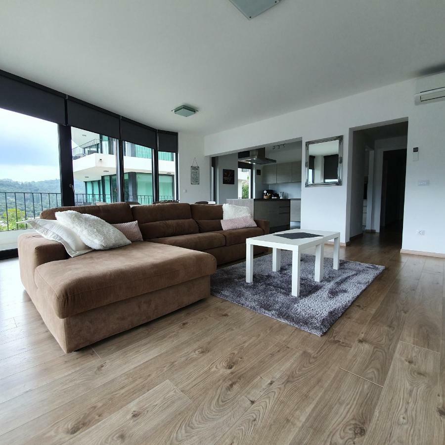 Blue Water Apartment Zrnovo Exteriér fotografie